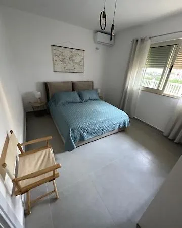 Blondie's Apartmán Golem (Tirana)
